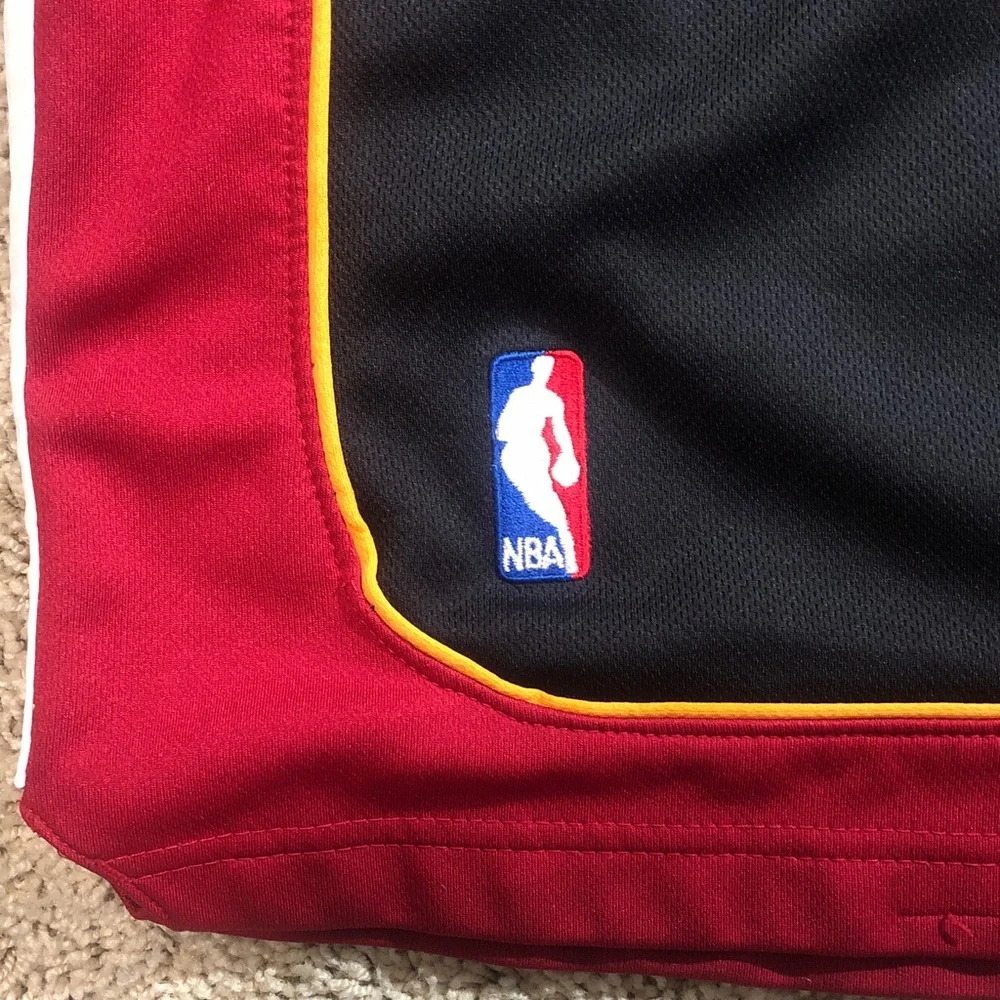 Adidas Men’s Vintage Miami Heat NBA Swingman Basketball Shorts, Size XXL - Picture 3 of 7